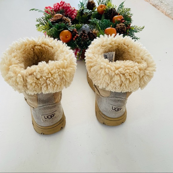 UGG Australia boots size w6 - Picture 3 of 7